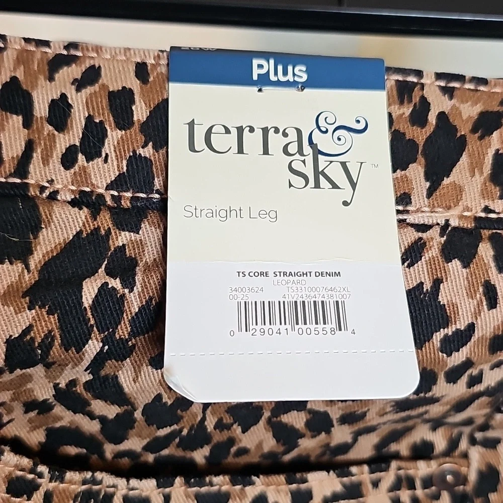 Nwt Terra & Sky 26W Leopard Straight Leg - Picture 2 of 10